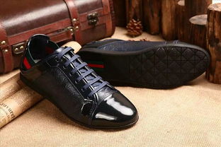 經典與時尚的交融——2015古奇專柜款男士休閑皮鞋